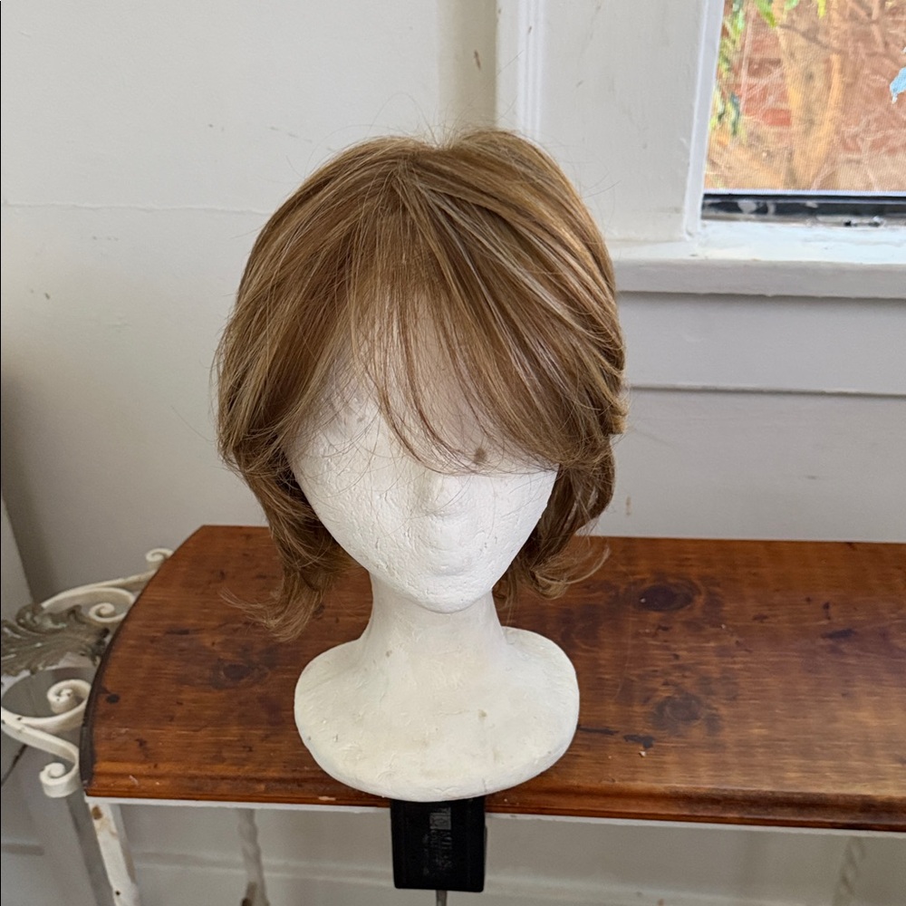 100 Stylish Brown Wig for Women